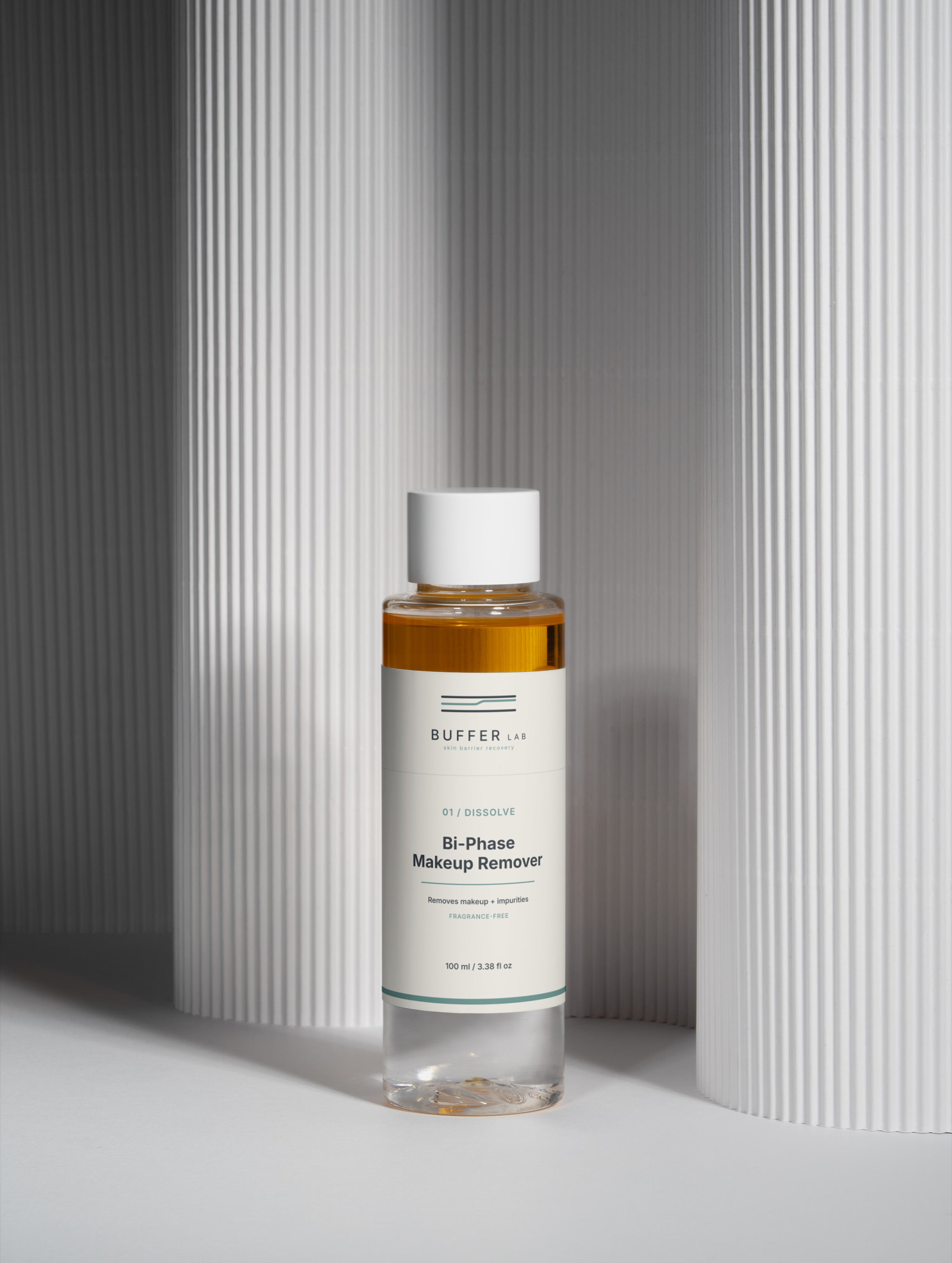 01 / DISSOLVE — Bi-Phase Makeup Remover